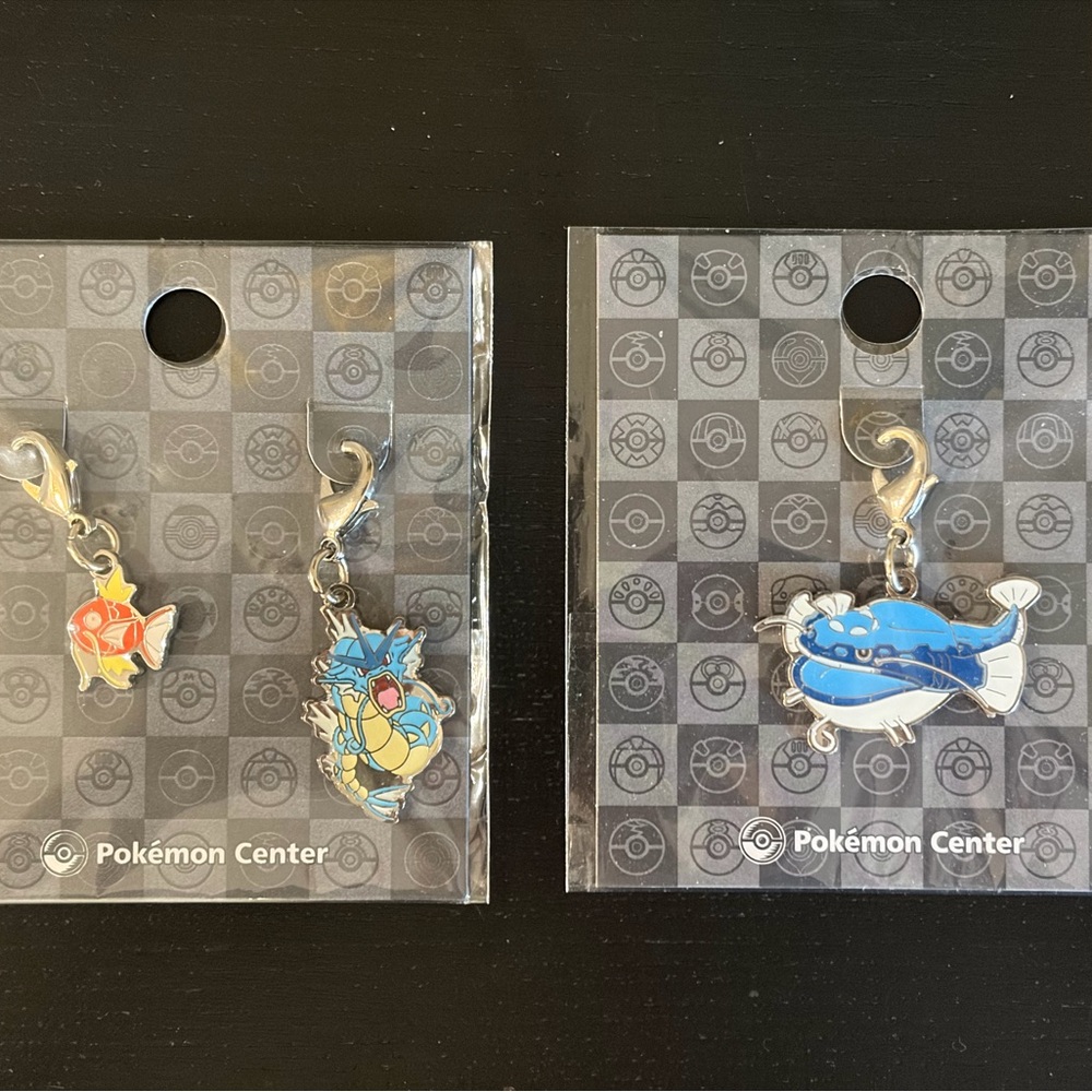 Pokémon Center Keychain Charms Gyrados Magikarp